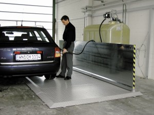 Diesel tanken op afvulplaats compact voor aftanken van voertuigen