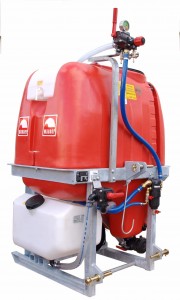 Spuiten met  driepuntsaanspanning G 300 PE/G 400 PE / G500 PE G 600 iepuntspuiten met 300,400,500 en 600  liter inhoud