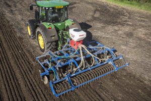 Schijvencultivator Dinco Classic met 2 rijen tanden en T-ringwals of kooirol als naloper ( prijslijst blz. 82)