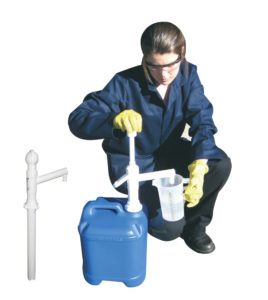 Pompinstallaties, (3) handpomp  voor Chemicaliën en AdBlue